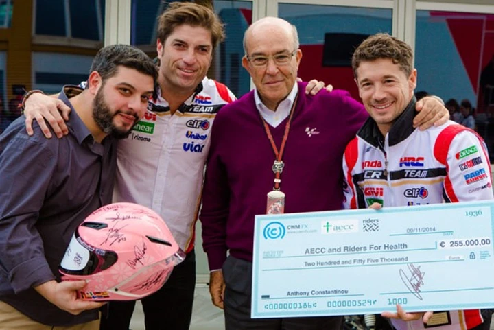 MotoGP: il casco 'Stop Cancer' battuto all'asta per 255.000 Euro!