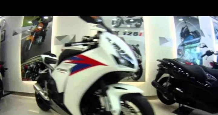 Honda CBR1000RR 2012: primo video del restyling