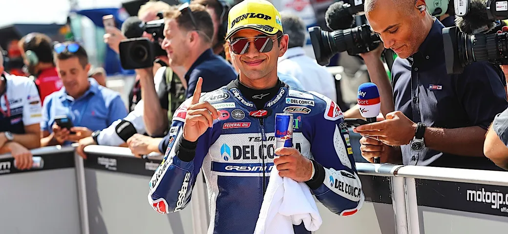 Moto3: Martin, pole (l’ottava 2018!) con record. Solo sesto Bezzecchi. Italiani in seconda e terza fila