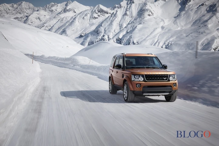 Land Rover Discovery: le edizioni Landmark e Graphite