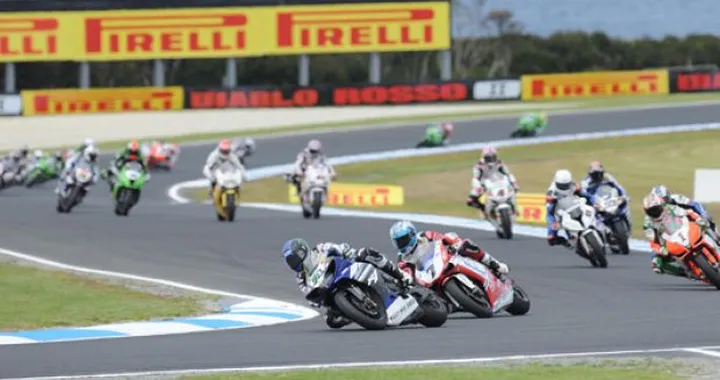 Crisi Superbike: fuori le case, girandola di piloti