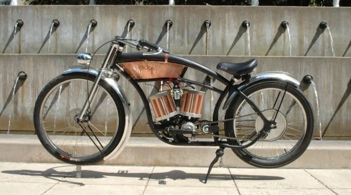 Juicer Bike: e-bikes come moto 