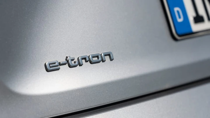 Audi Q6 e-tron: arriverà nel 2022