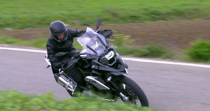 BMW R 1200 GS Triple Black 2016 Guida