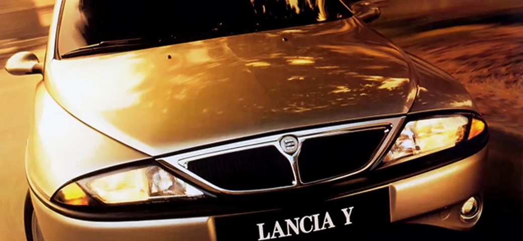 Lancia Y, trent'anni dal debutto dell'utilitaria chic: successo da 800.000 esemplari