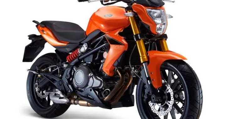Benelli BN 302 2014 Live EICMA 2013
