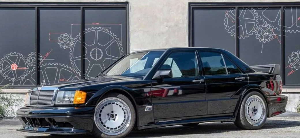 Mercedes 190 E Evo II, il restomod basato sulla C 63 AMG V8