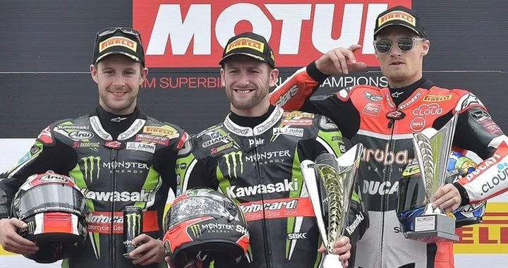 SBK Donington 2016: Sykes vince anche Gara-2, Rea e Davies a podio [Foto]
