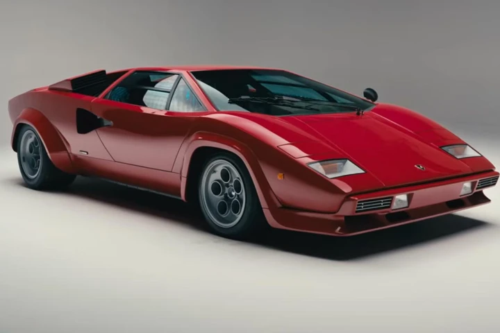 Vende la sua Countach nel 1999, 26 anni dopo prova a ricomprarla invano