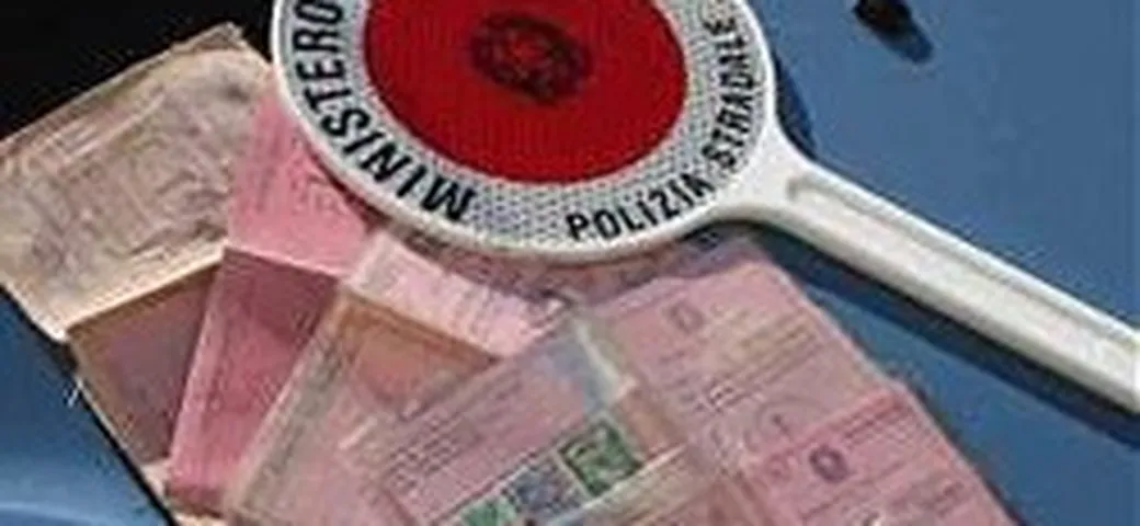 L'ACI propone la patente a 16 anni