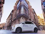 Debutta il car sharing con lo swapping battery su Fiat 500e
