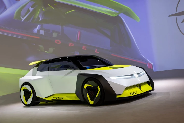Opel Corsa GSE Vision Gran Turismo: la sportiva arriva anche in Italia