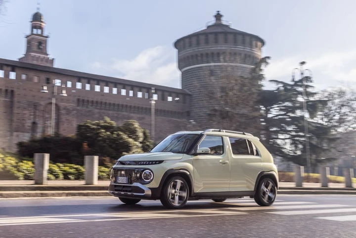 Hyundai INSTER e la moda coreana protagonisti alla Milano Fashion Week