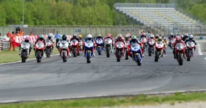 Desmo Challenge: esordio spettacolare a Magione