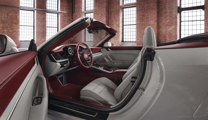 Porsche 911: preziosi interni bicolore Exclusive Manufaktur