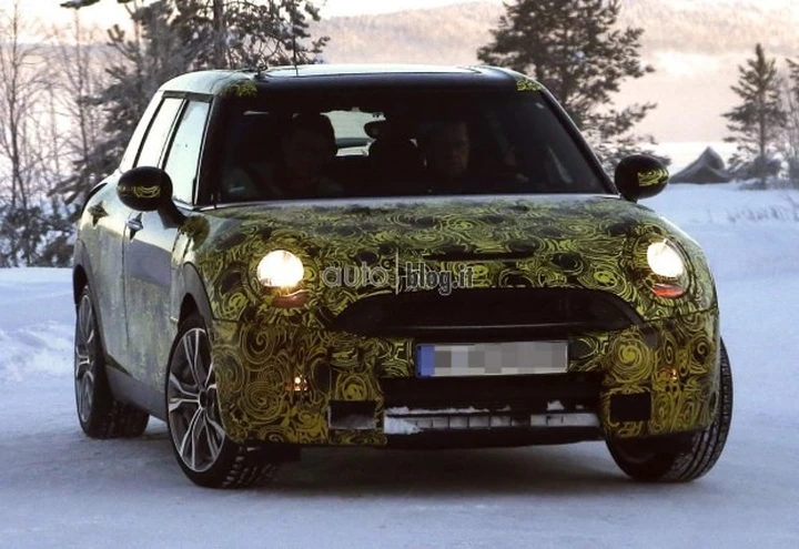 MINI Clubman: foto spia della nuova generazione