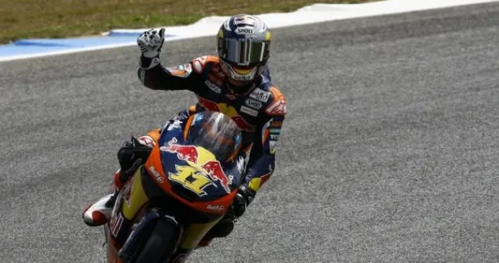 Moto3, Sachsenring: Cortese vince e va in testa al mondiale. Vinales e Fenati a "bocca asciutta"