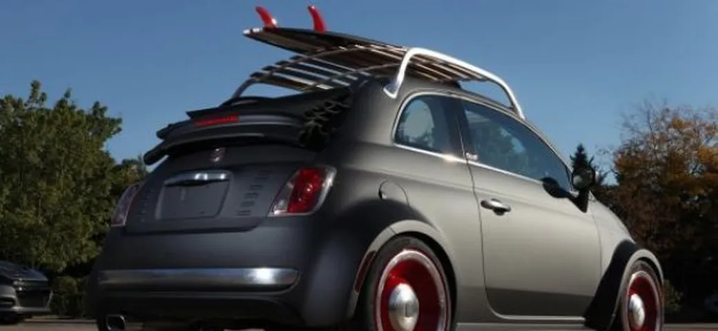 Fiat 500 Beach Cruiser, Dodge Dart Carbon Fire e Charger Juiced
