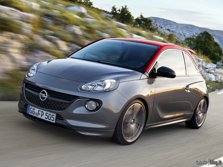 Sconti Opel: Adam S a 15.000 euro
