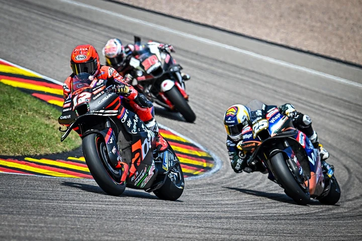 Aprilia conclude il GP della Germania con una prestazione opaca