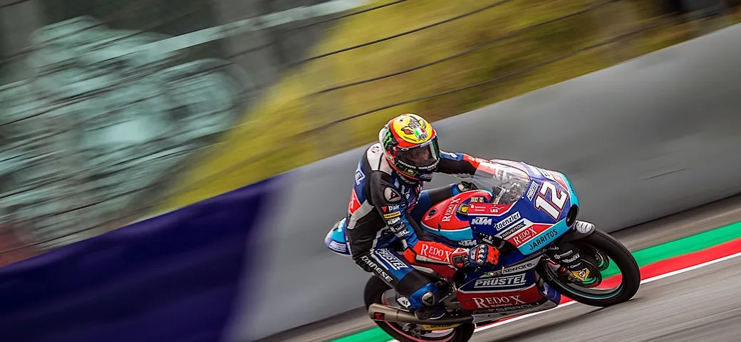 Moto3, doppietta “tricolore”! Il Bez non perdona! Bastianini super. “Miracolo” Martin