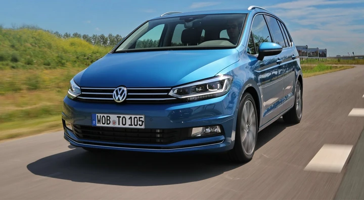 Volkswagen Touran: primo contatto su strada [Video]