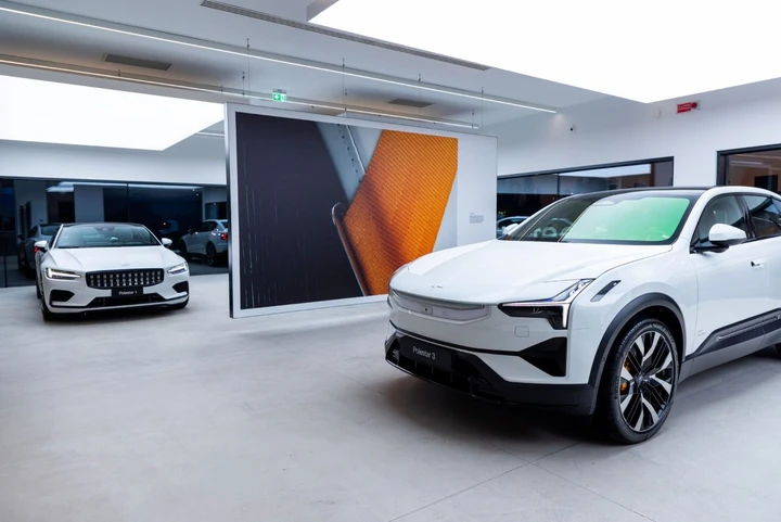 Polestar lancia incentivi fino a 12.000 euro per le sue auto elettriche