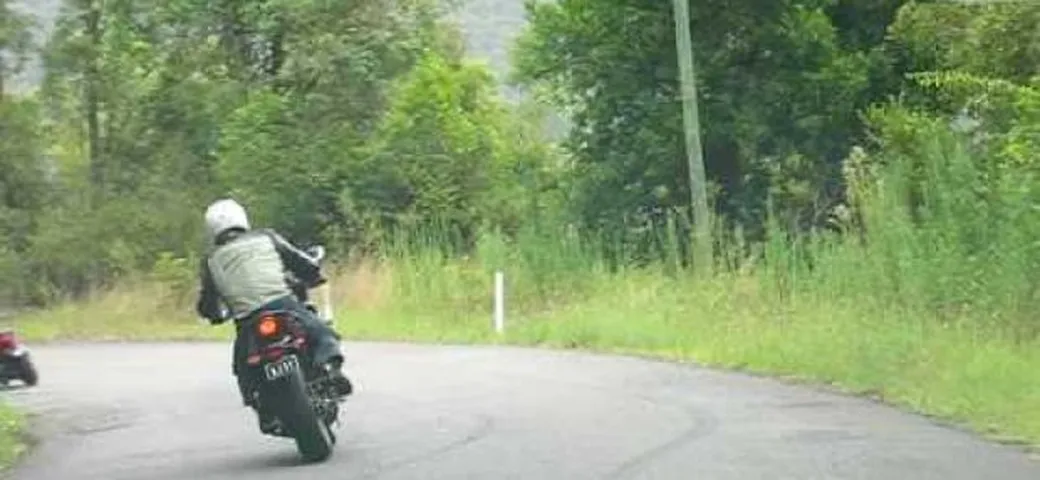 Test Yamaha XJ6 2009: video