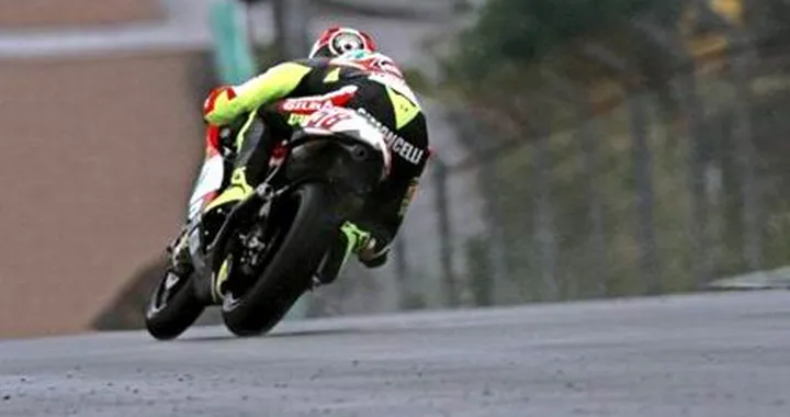 Sachsenring 250: Simoncelli stoccata da campione e testa del mondiale