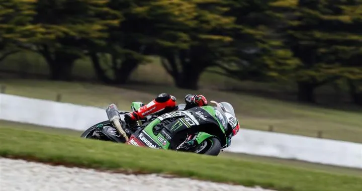 Test WSBK Day-1: Kawasaki davanti, poi BMW. Ducati insegue