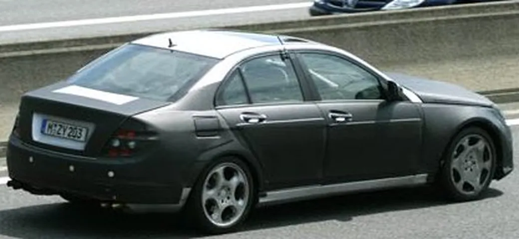 Mercedes C63 AMG - una Classe C da oltre 500 cv