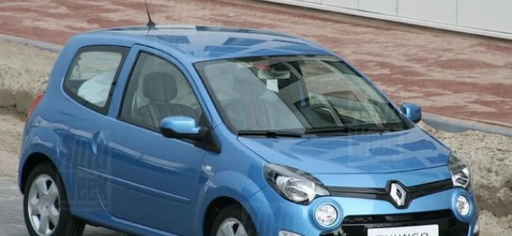 Renault Twingo: prima immagine del restyling