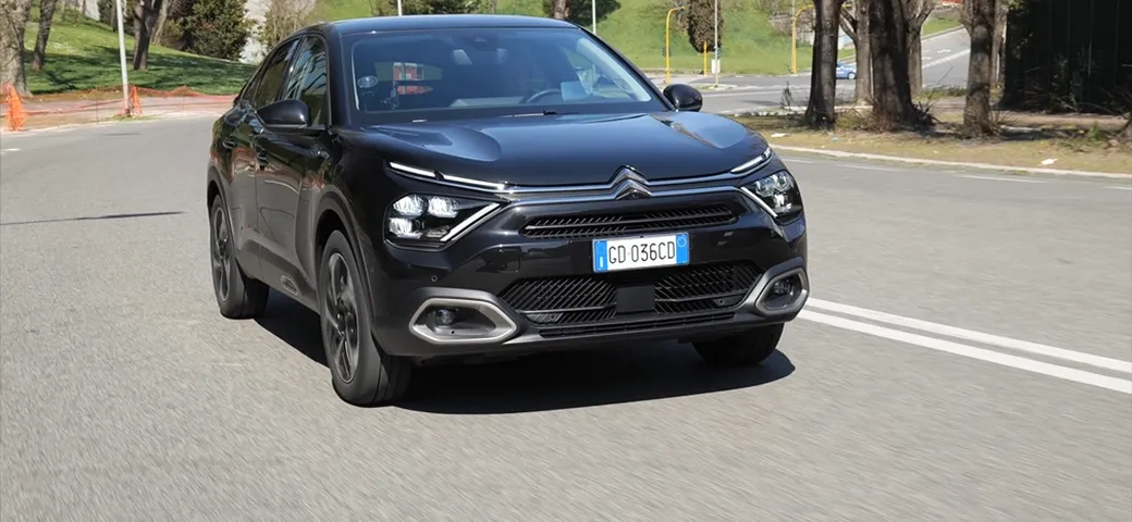 Citroen C4 2021 PureTech Shine: la prova su strada