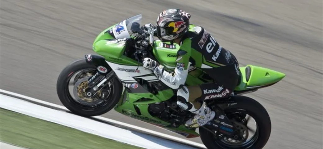 Supersport Donington 2014: ancora duello Sofuoglu-Van Der Mark nelle FP2, Zanetti 5°