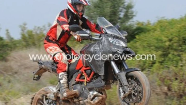 Ducati Stradaperta: arrivano le foto spia 