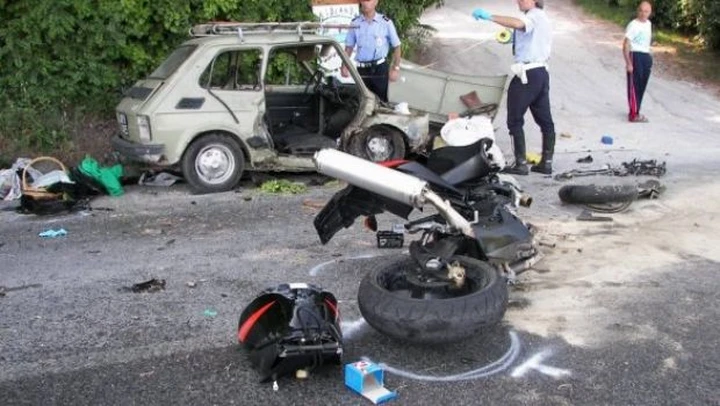 Record di incidenti e decessi nel weekend appena trascorso. Mai così tanti da due anni