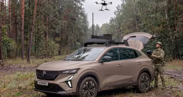 Renault 4Troop, il SUV Rafale si trasforma in veicolo militare