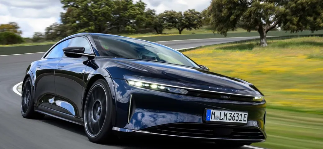 Lucid Air Sapphire, l'elettrica da 1.251 CV che sfida Tesla