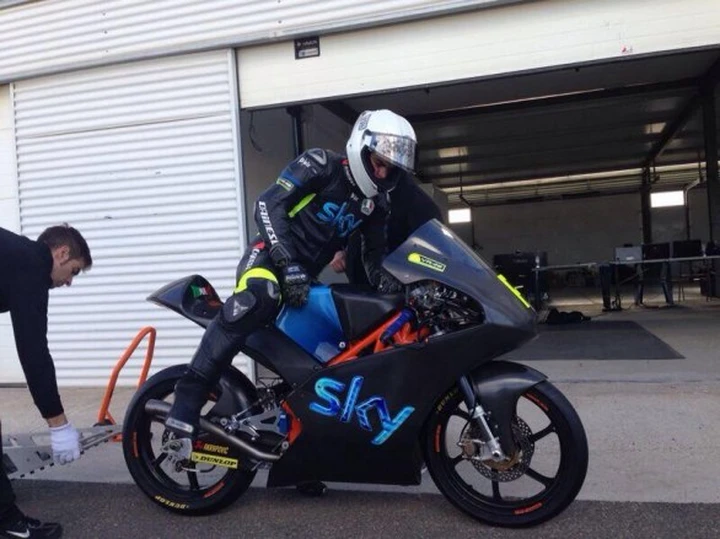 Moto3: Fenati in pista ad Almeria sulla KTM del VR46