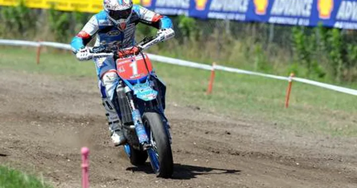 Italiano Supermoto: Gozzini e Lazzarini dominano Pomposa