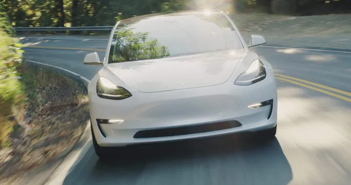 Auto elettriche: la Tesla Model 3 Sta arrivando in Europa