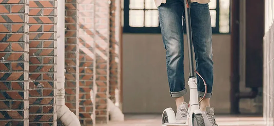 Monopattini elettrici come le biciclette: via libera alla circolazione