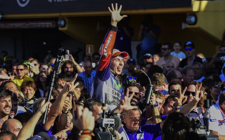 MotoGP Valencia 2015: Lorenzo vince ed è campione del mondo. Rossi 4°