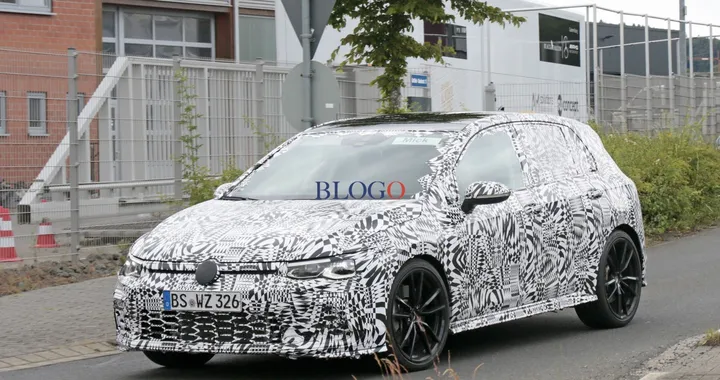 Nuova Volkswagen Golf GTI: prime foto spia su strada