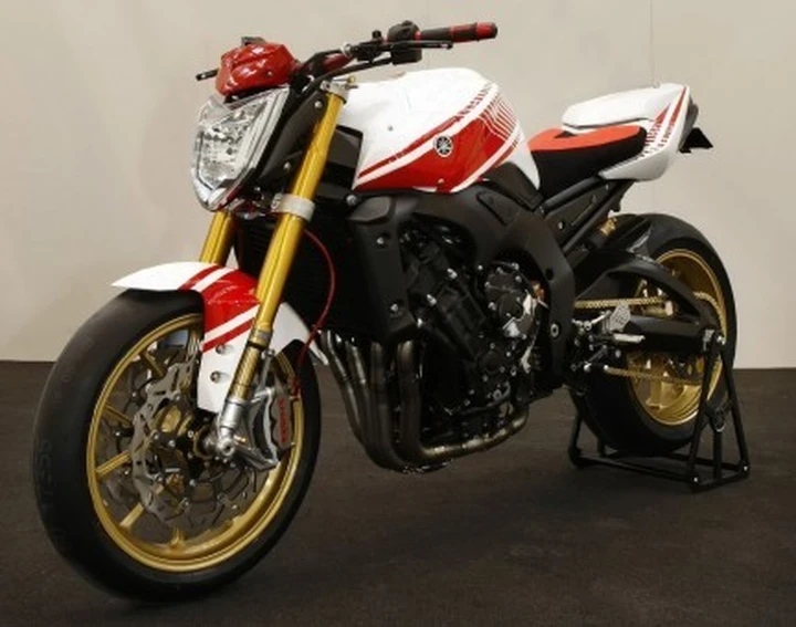 Abarth: anche una Yamaha FZ1 per omaggiare 