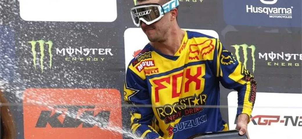Mondiale Motocross 2014: Desalle ed Herlings vincono in Francia. Cairoli terzo e sfortunato.