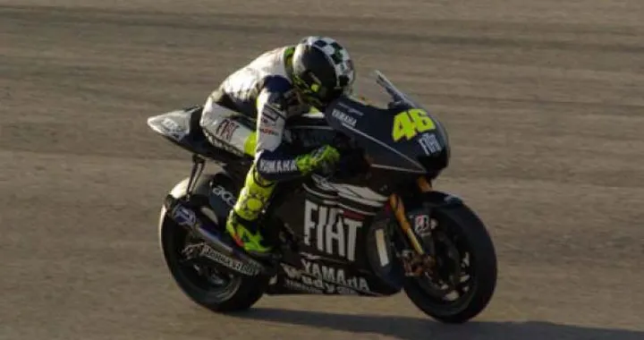 Vale Rossi: "Sorpreso dalla M1 e dalla Bridgestone"