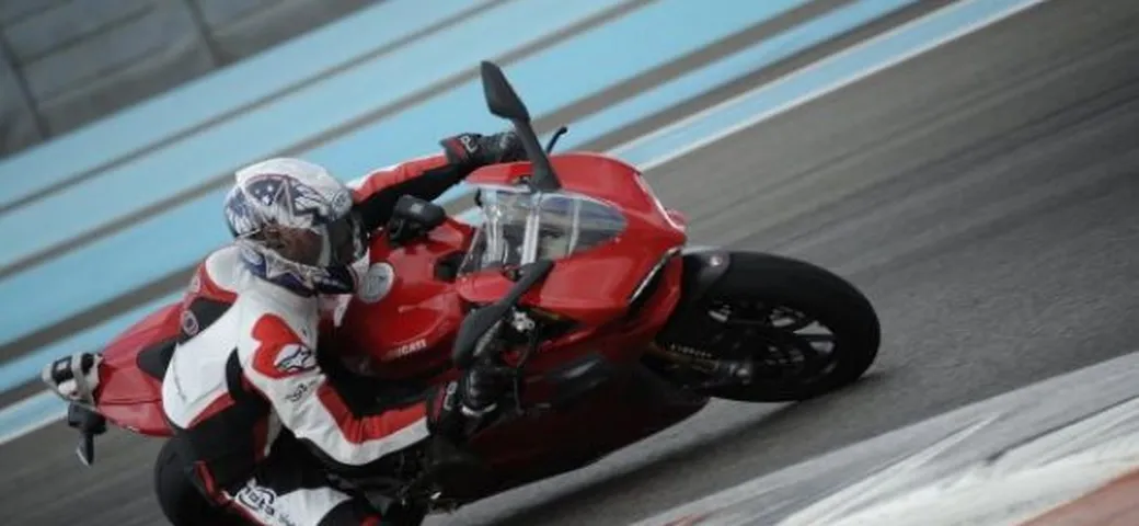 TEST: Faccia a Faccia con la Ducati 1199 Panigale
