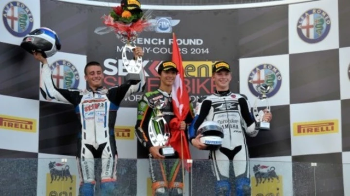 Superstock 600 Magny Cours 2014: vince il debuttante turco Razgatioglu, out Faccani