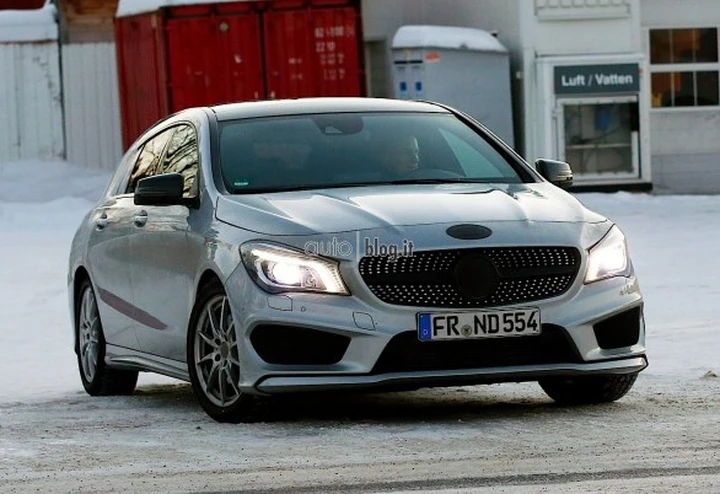 Mercedes CLA Shooting Brake: nuove foto spia